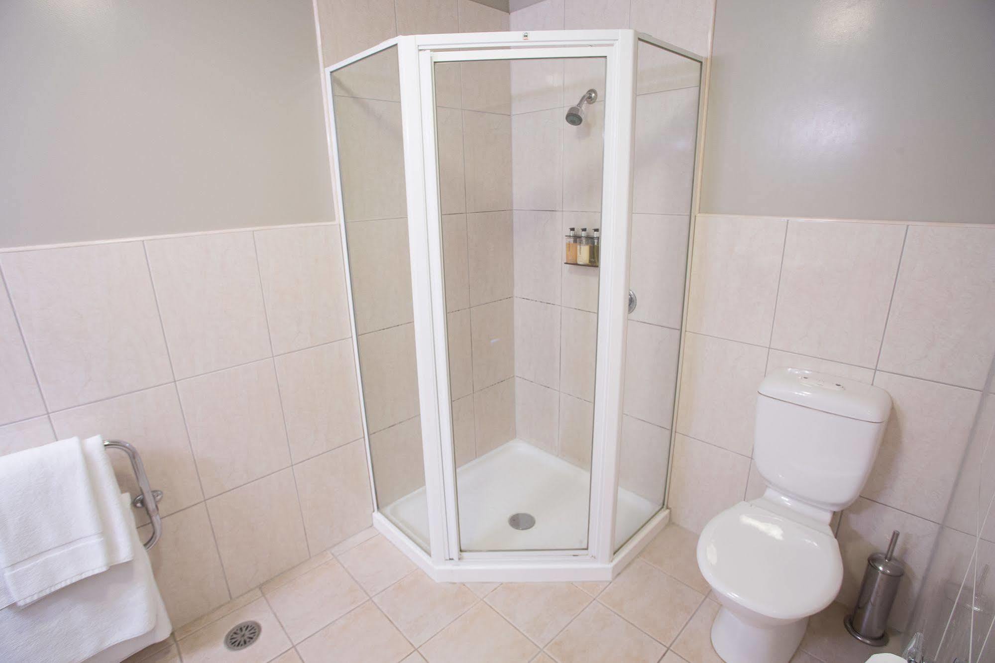 ולינגטו Airport Motor Lodge מראה חיצוני תמונה